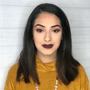 Meet your Posher, Lourdes